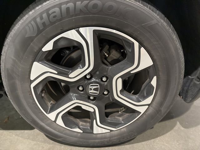 Used 2018 Honda CR-V Touring image 10