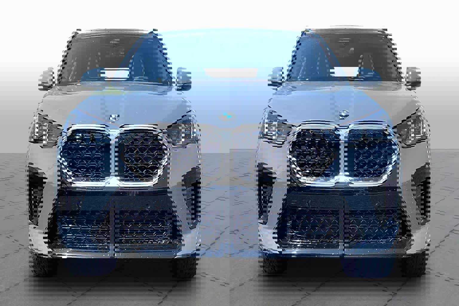 New 2026 BMW X2 xDrive28i w/ M Sport Package AWD/4WD image 3