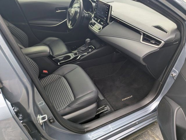 Used 2021 Toyota Corolla XSE image 12