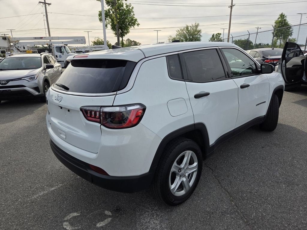 Used 2023 Jeep Compass Sport AWD/4WD image 10
