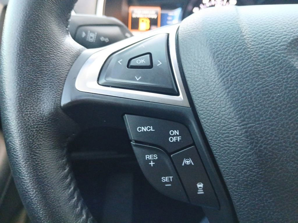 Used 2019 Ford Edge SEL w/ Equipment Group 201A image 11