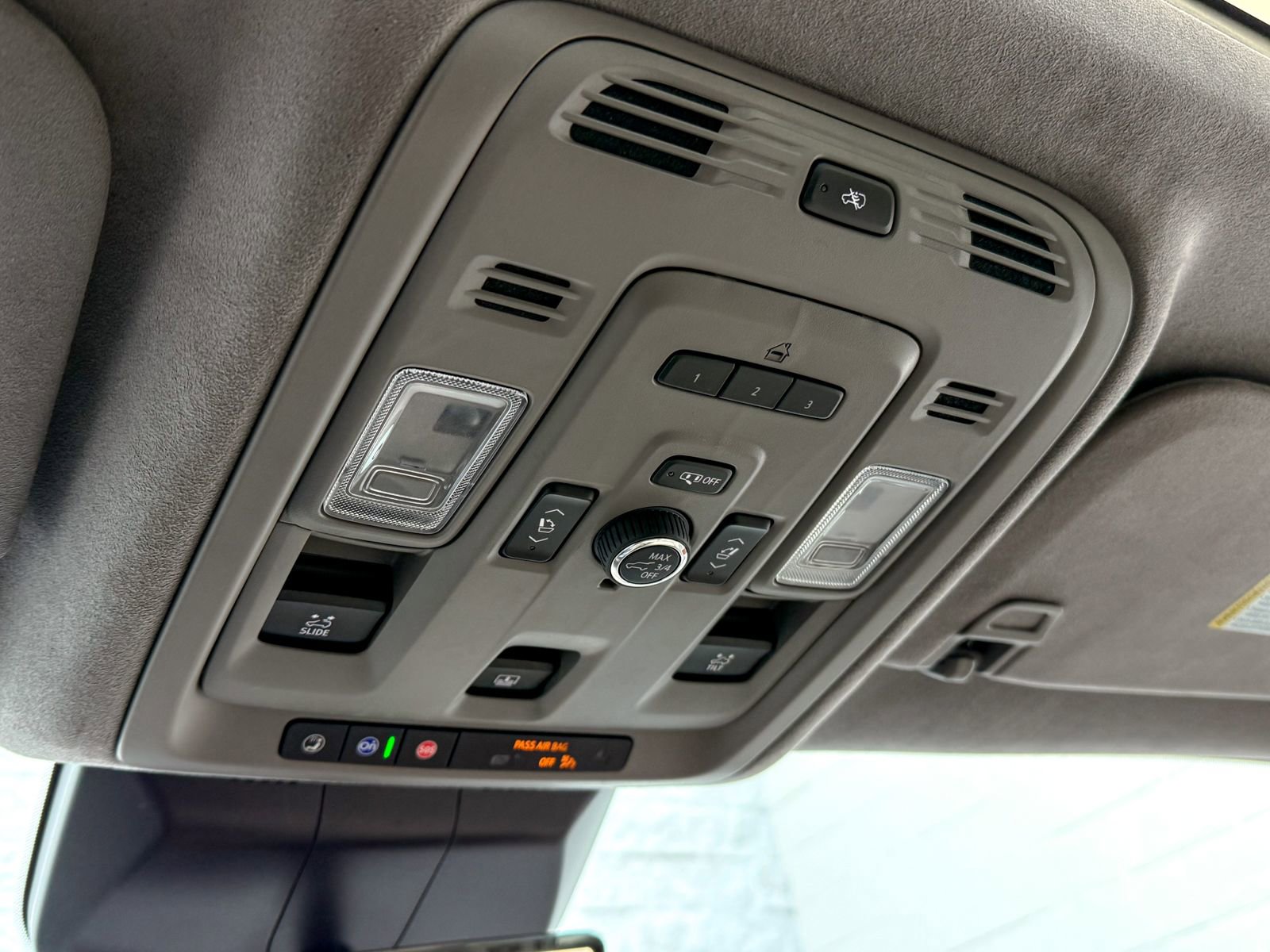 Used 2021 Cadillac Escalade Premium Luxury Platinum image 36