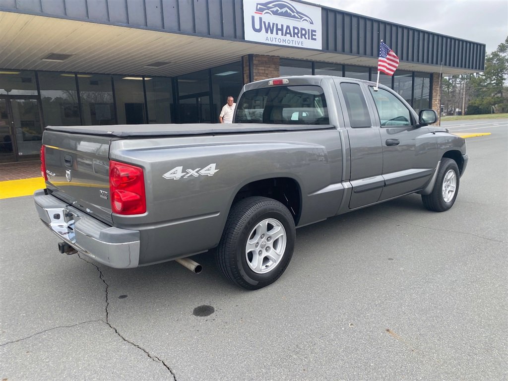 Used 2005 Dodge Dakota SLT w/ Trailer Tow Group AWD/4WD image 7