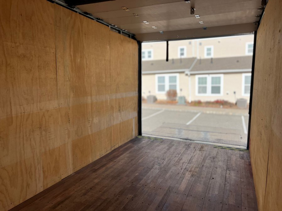 Used 2024 Isuzu NPR image 20