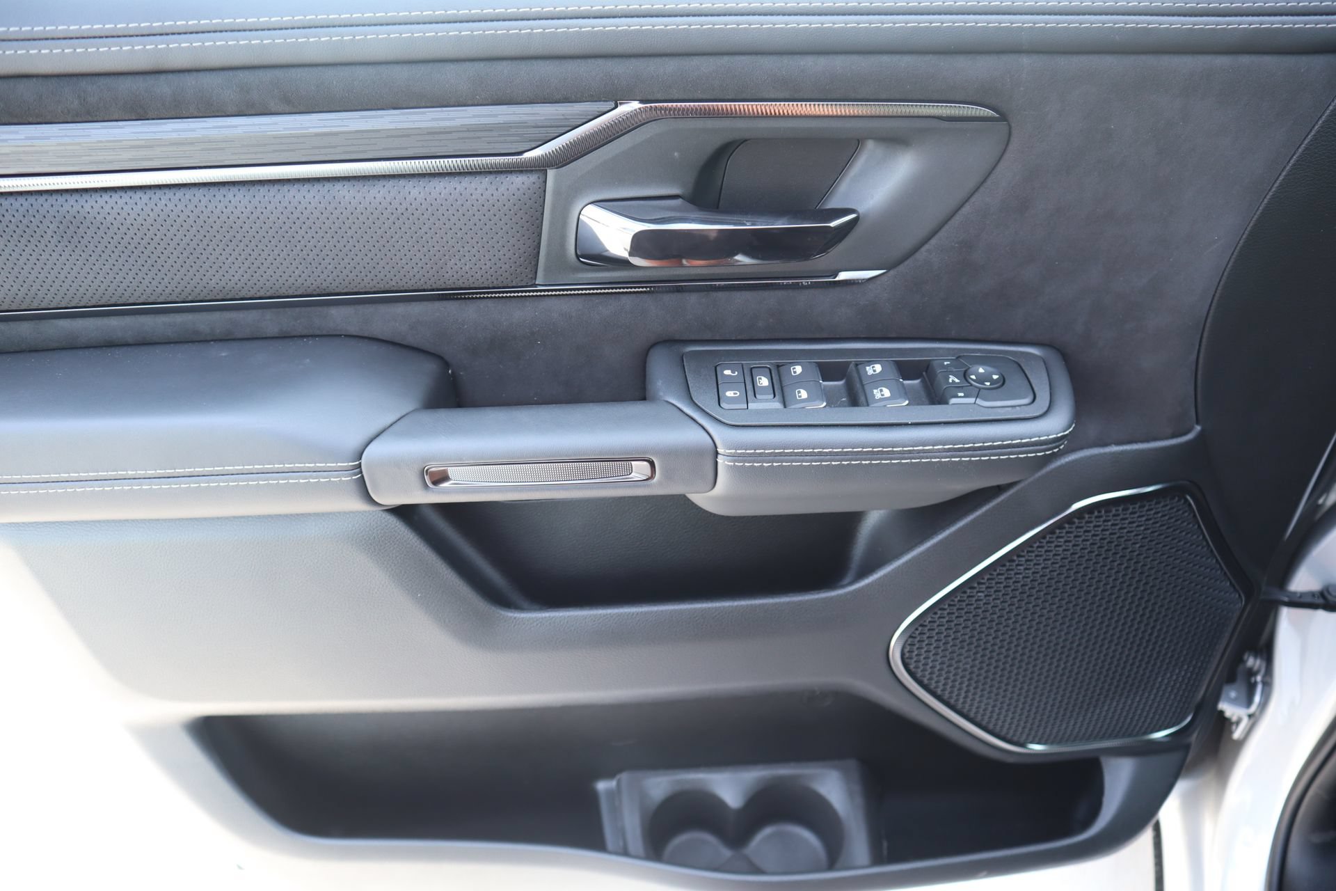 New 2026 RAM 1500 RHO AWD/4WD image 16