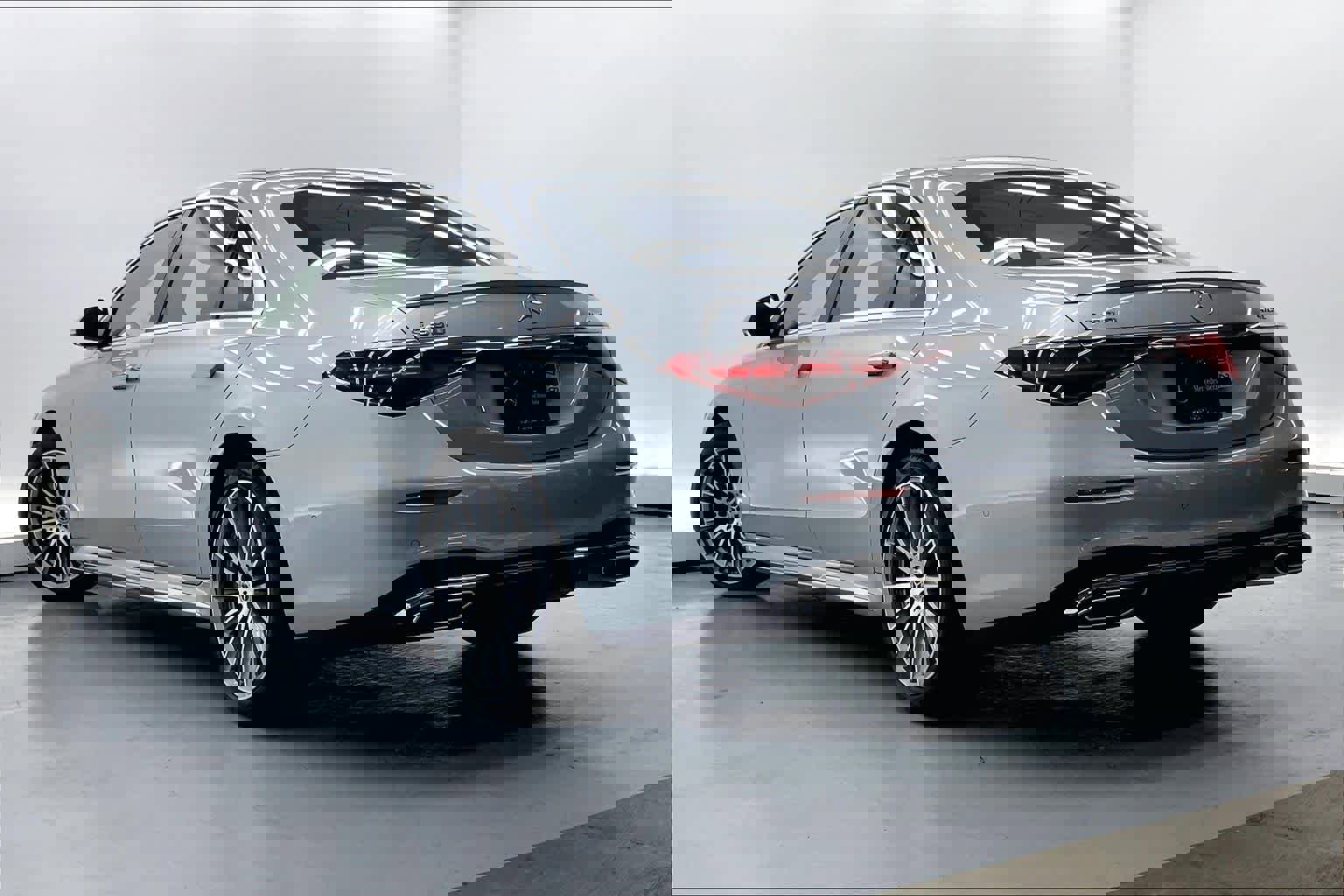 Certified 2022 Mercedes-Benz S 580 4MATIC Sedan image 2