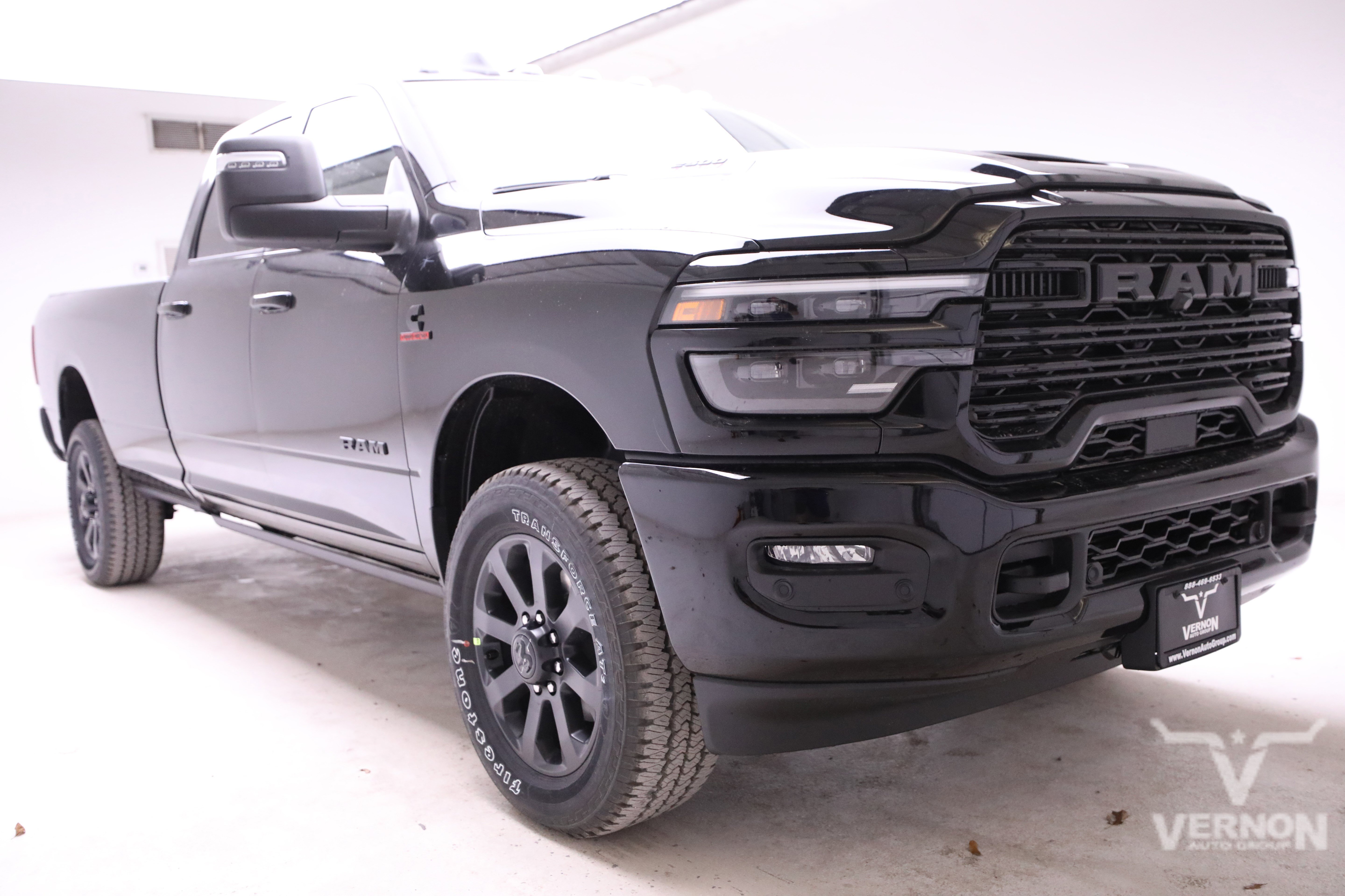 New 2026 RAM 2500 Laramie AWD/4WD image 7