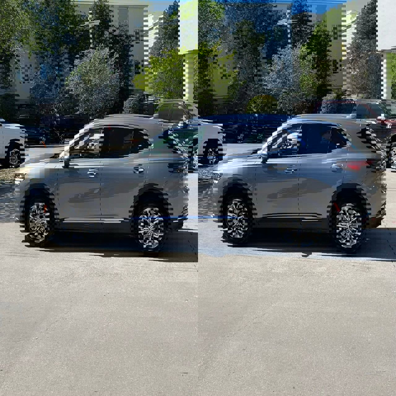 Used 2022 Buick Envision Preferred image 3