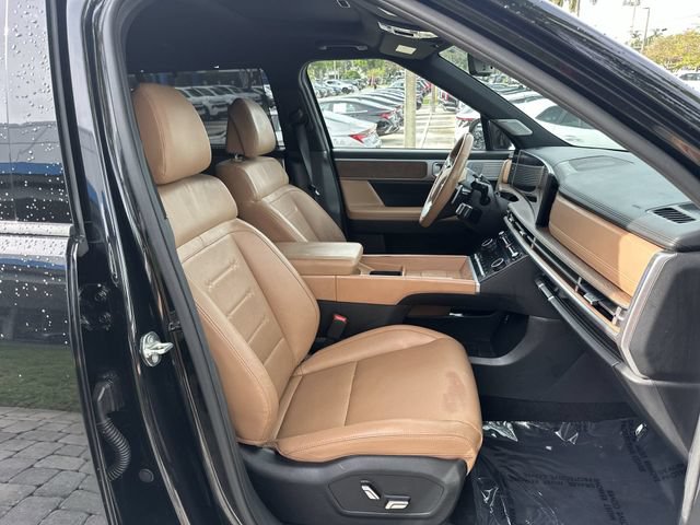 Used 2024 Hyundai Santa Fe Limited AWD/4WD image 29