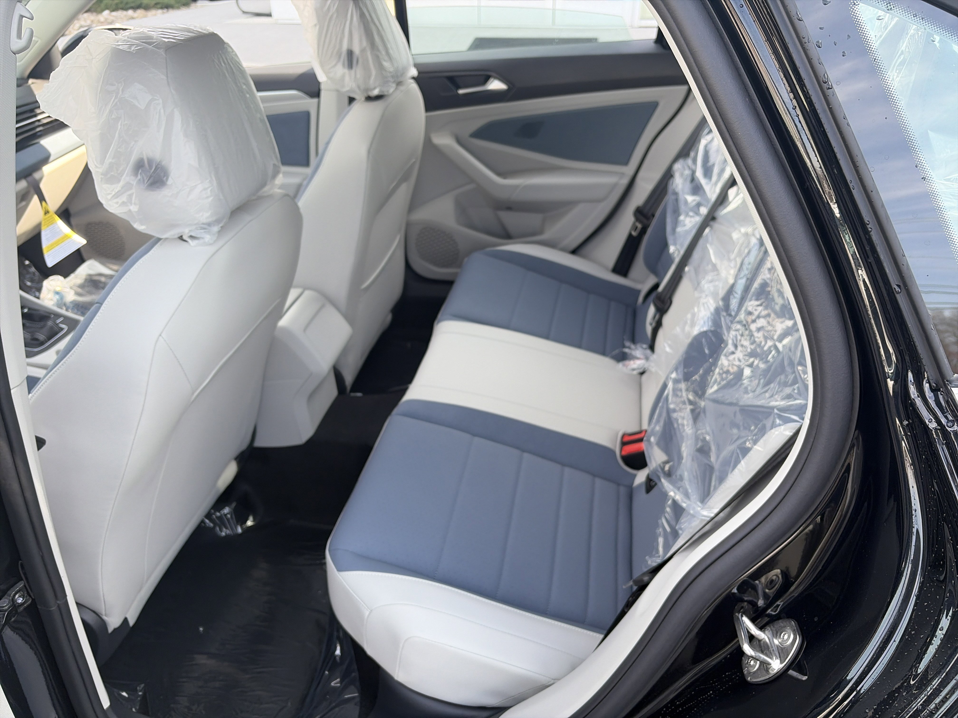 New 2026 Volkswagen Jetta SE image 17