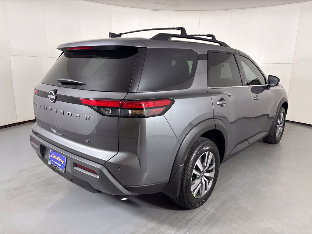 New 2026 Nissan Pathfinder SL FWD image 8