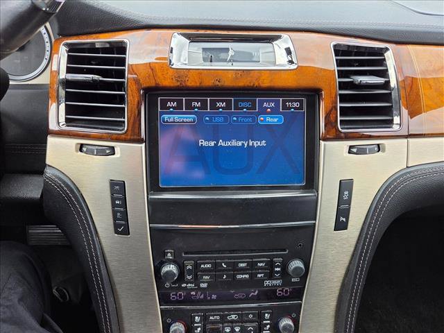 Used 2013 Cadillac Escalade Platinum AWD/4WD image 12