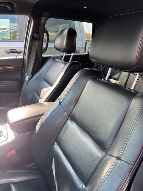 Used 2019 Jeep Grand Cherokee Limited AWD/4WD image 7