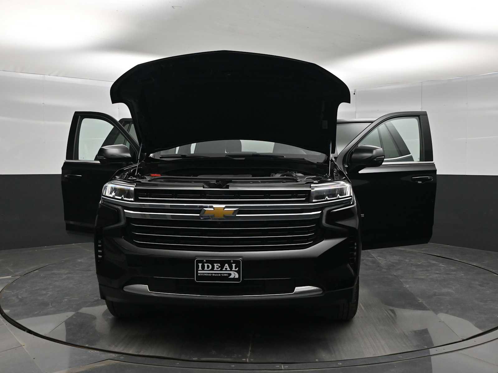 Used 2023 Chevrolet Tahoe LT w/ Luxury Package AWD/4WD image 44