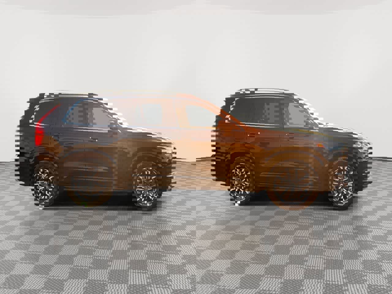 Used 2017 Volvo XC90 T6 Momentum w/ Vision Package image 9