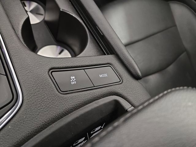 Used 2021 Cadillac XT5 Premium Luxury w/ LPO, Floor Liner Package image 25