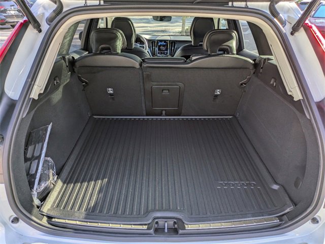 New 2025 Volvo XC60 B5 Plus w/ Protection Package Premier image 12