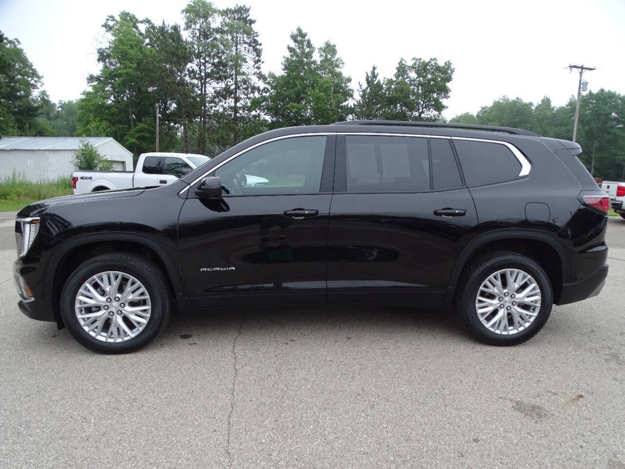 Used 2025 GMC Acadia AWD Elevation w/ Elevation Premium Package image 8