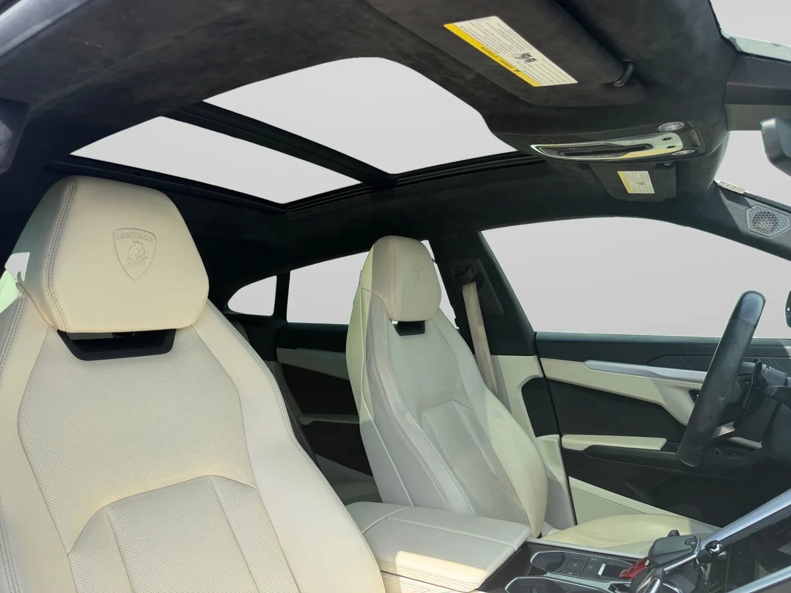 Used 2019 Lamborghini Urus image 37