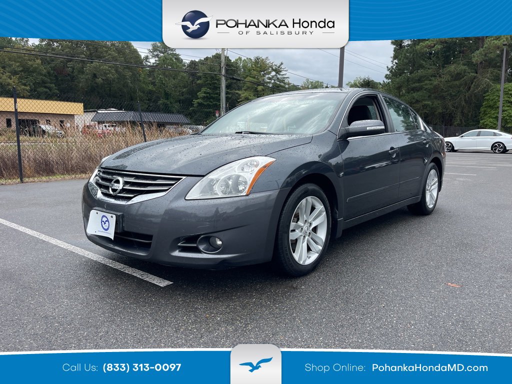 Used 2011 Nissan Altima 3.5 SR w/ Sport Pkg