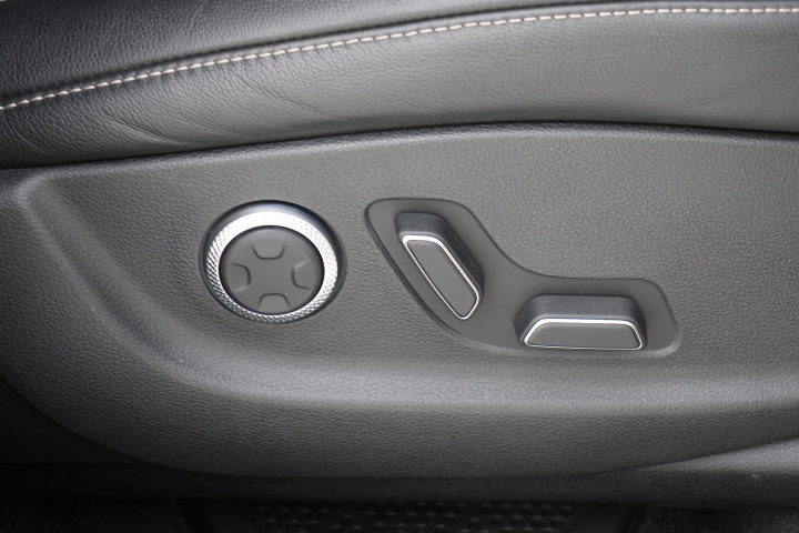 Used 2021 Genesis GV80 2.5T w/ Prestige Package 04 image 22