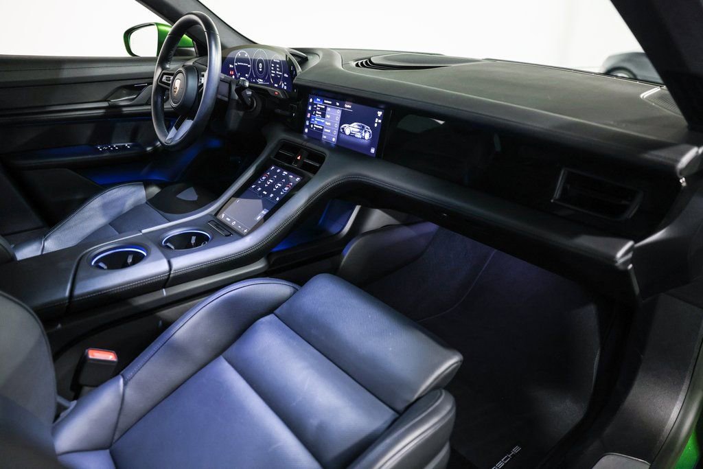 Used 2023 Porsche Taycan 4S image 21