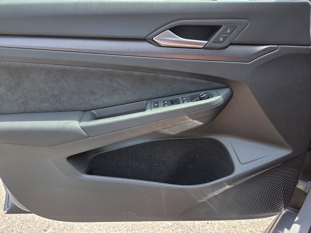 New 2026 Volkswagen GTI SE FWD image 21