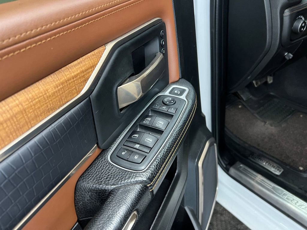 Used 2019 RAM 3500 Limited image 11