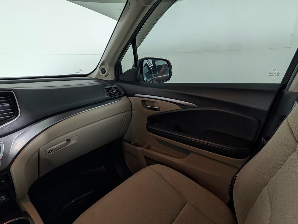 Used 2021 Honda Pilot EX image 21