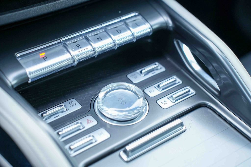 Used 2024 Lincoln Nautilus Reserve w/ Equipment Group 202A image 38