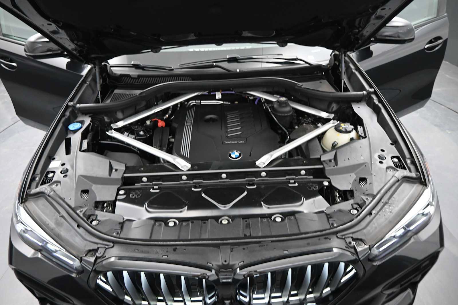 Used 2023 BMW X6 xDrive40i w/ M Sport Package AWD/4WD image 26