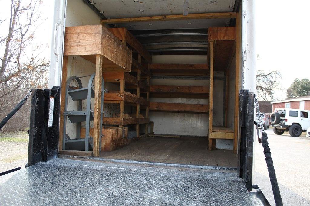 Used 2019 Chevrolet Express 3500 w/ Power Convenience Package image 11