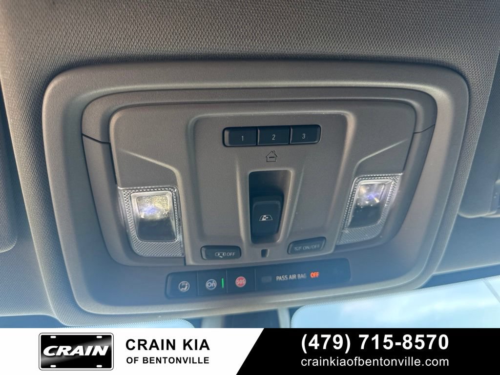Used 2020 Chevrolet Silverado 1500 LT Trail Boss AWD/4WD image 23