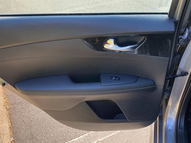 Used 2023 Kia Forte GT-Line image 10