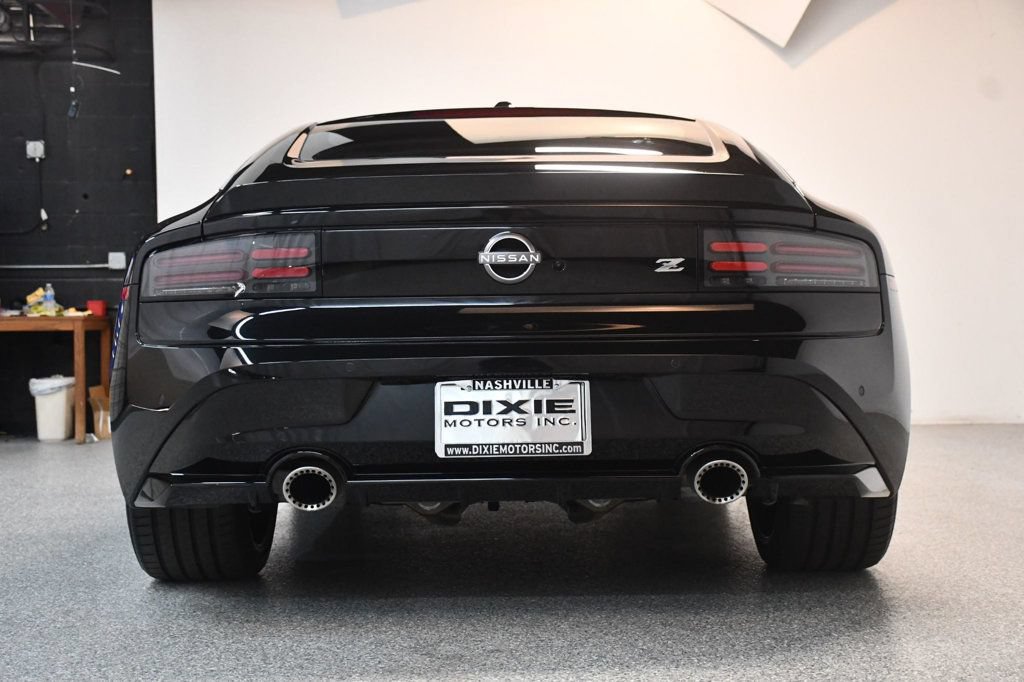 Used 2024 Nissan Z Performance w/ Floor Mat Package RWD image 3