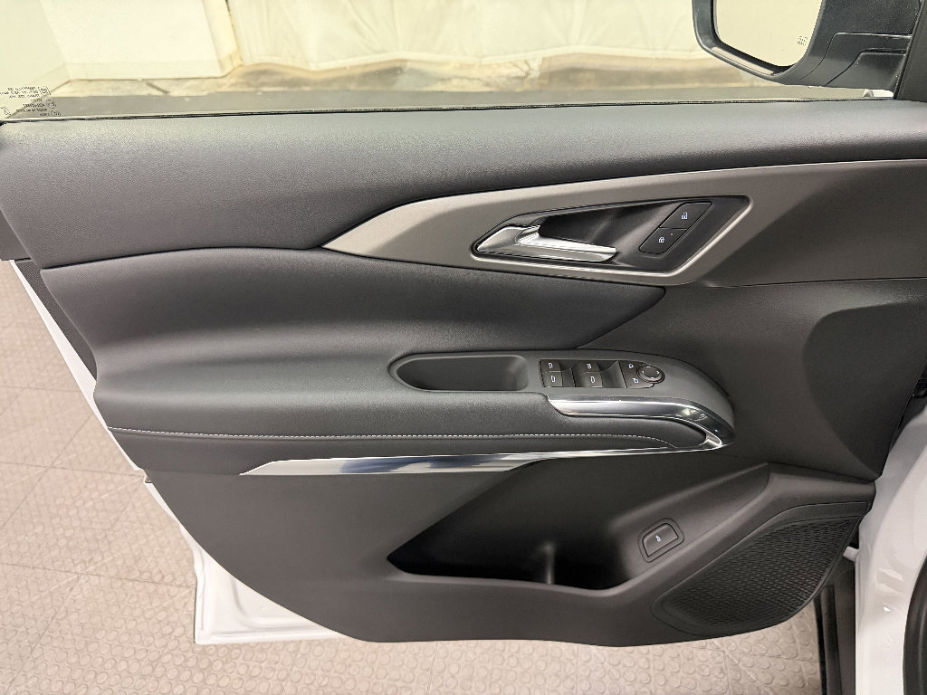 New 2026 Chevrolet Traverse LT w/ LPO, Floor Liner Package FWD image 21