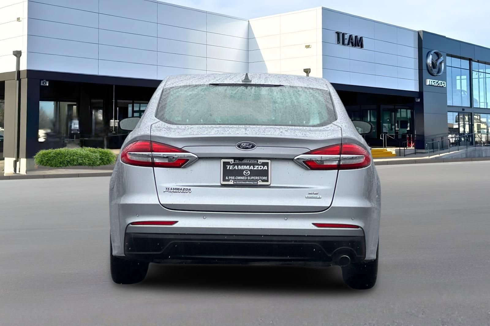 Used 2020 Ford Fusion SE image 5