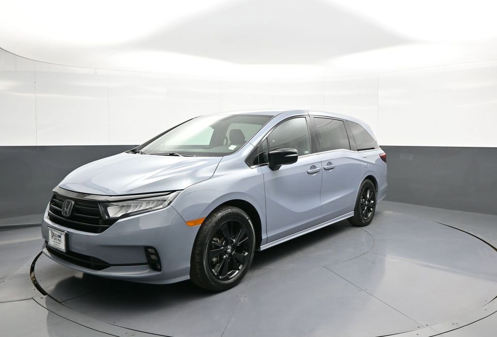 Certified 2024 Honda Odyssey Sport image 1