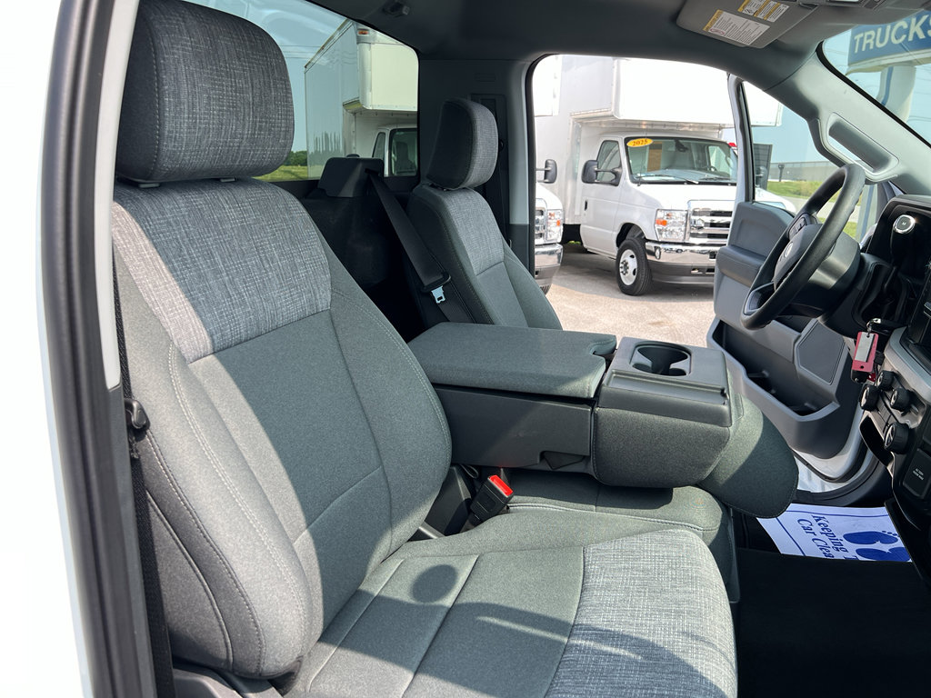 New 2025 Ford F250 XLT image 29