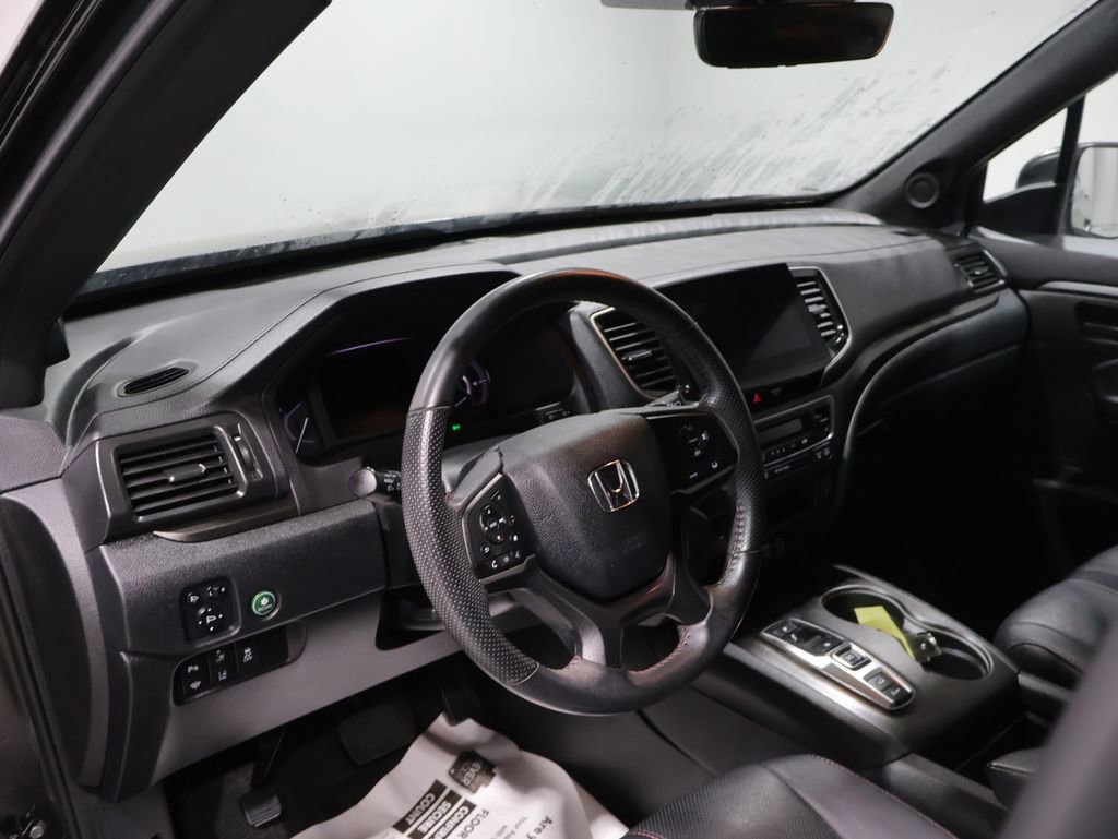 Used 2023 Honda Passport TrailSport image 16