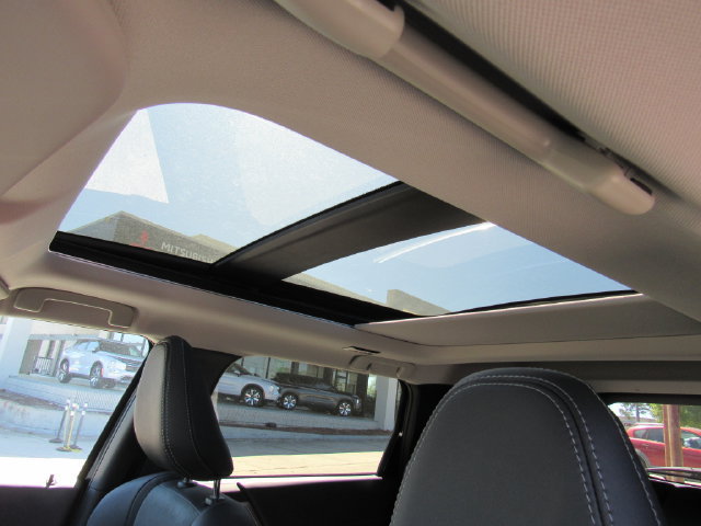 New 2026 Mitsubishi Outlander SE FWD image 24