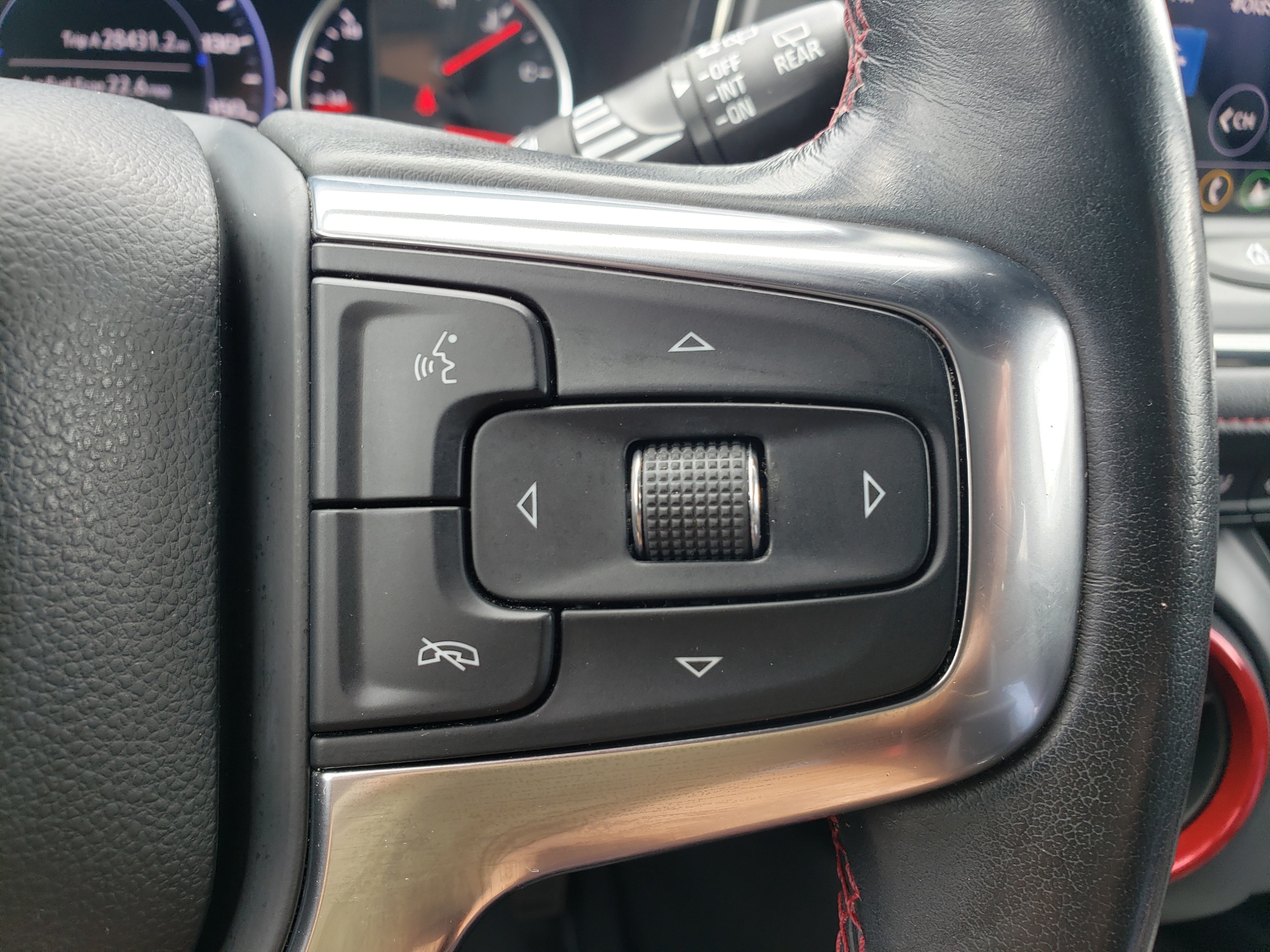 Used 2021 Chevrolet Blazer RS w/ Enhanced Convenience Package FWD image 16