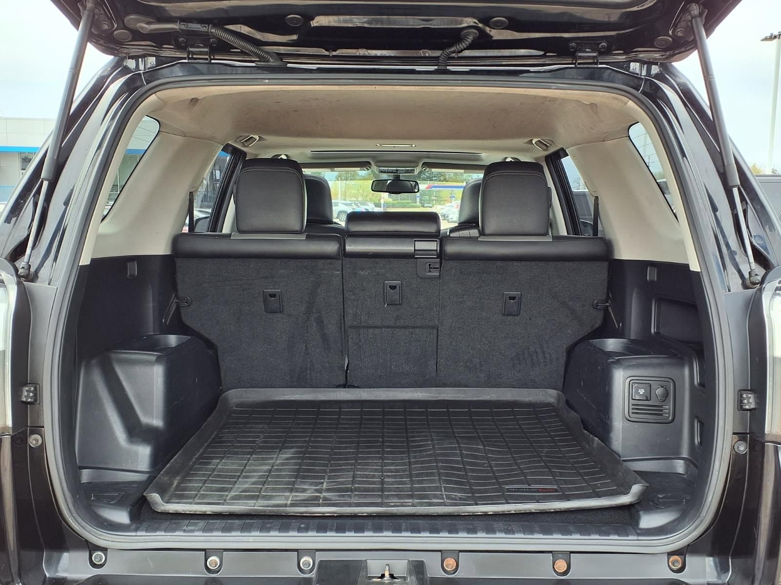 Used 2017 Toyota 4Runner SR5 Premium AWD/4WD image 10