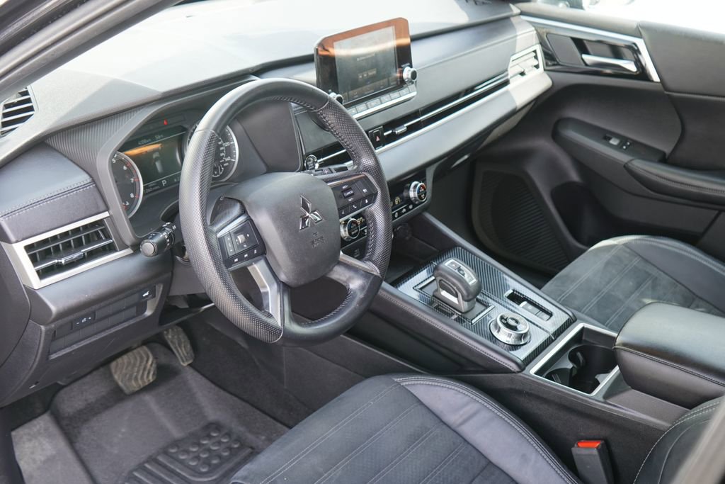 Used 2022 Mitsubishi Outlander SE AWD/4WD image 12