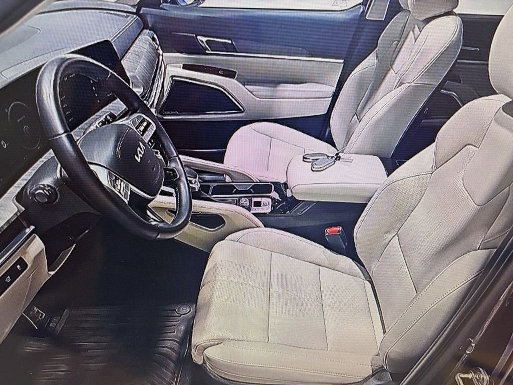 Used 2023 Kia Telluride SX image 6