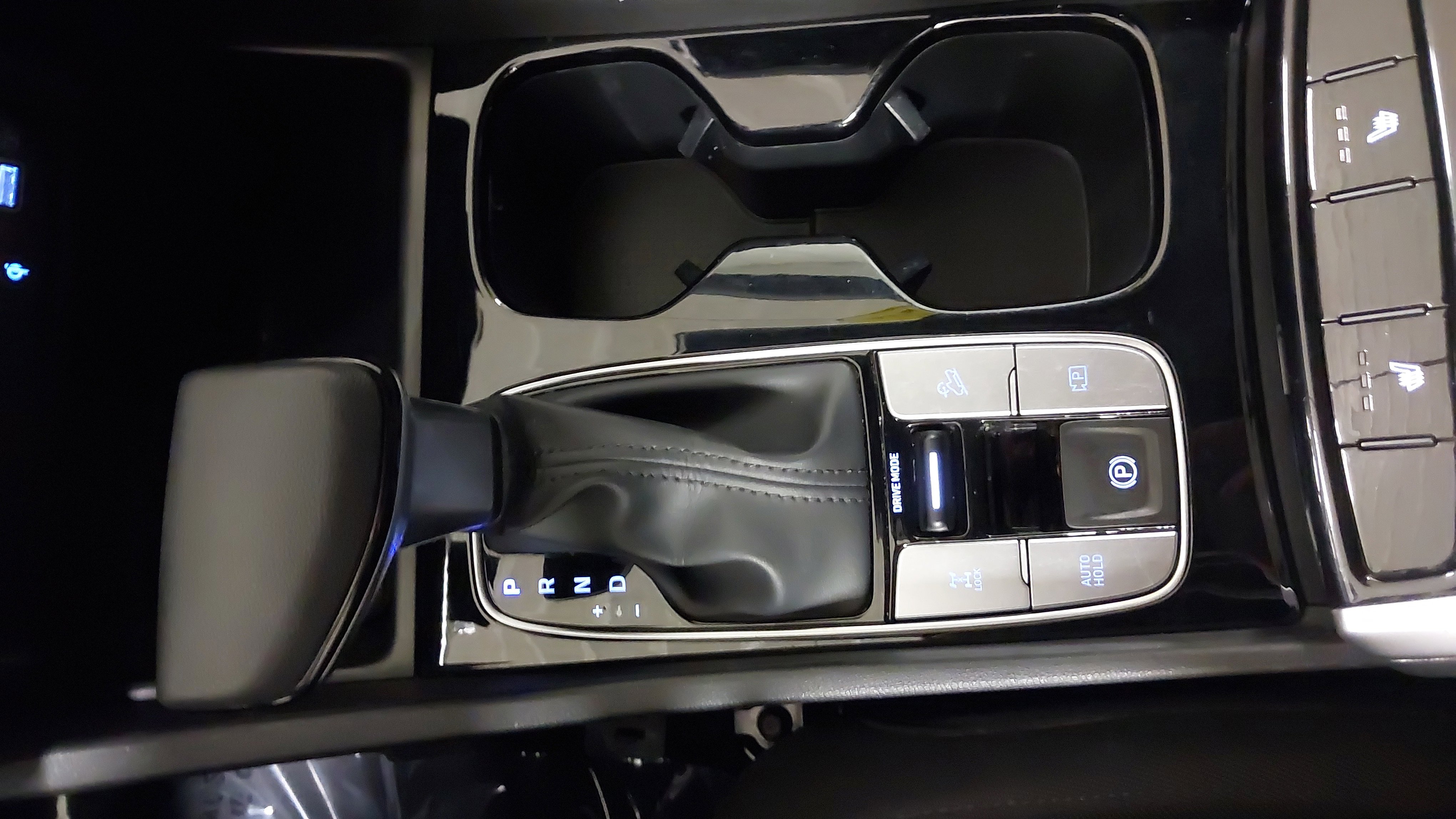 Used 2023 Hyundai Santa Cruz SEL w/ Activity Package image 21