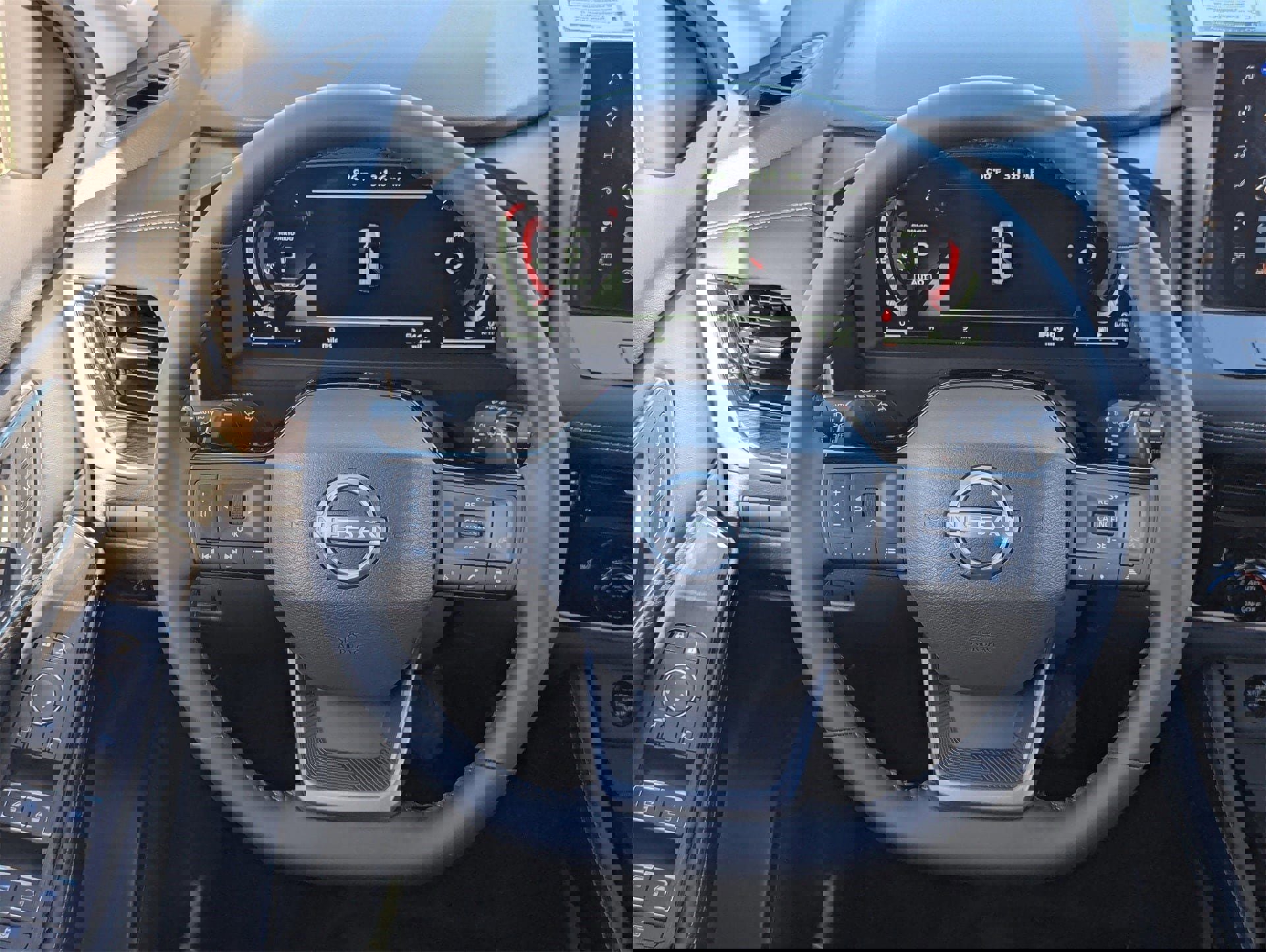 New 2026 Nissan Rogue Platinum image 25