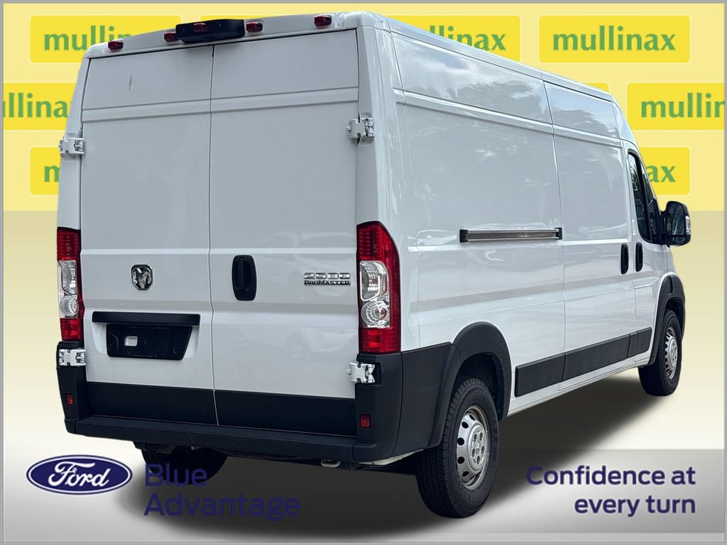 Used 2025 RAM ProMaster 2500 w/ Convenience Group FWD image 4
