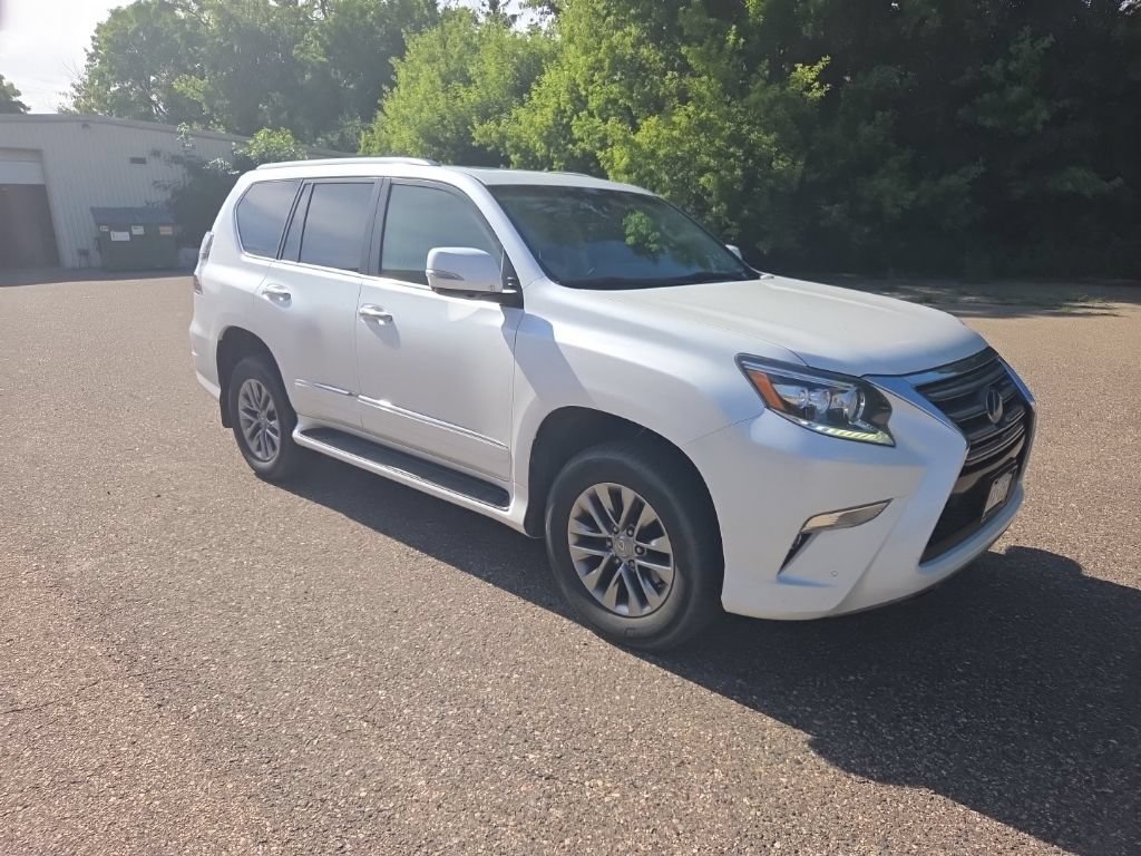 Used 2016 Lexus GX 460 Luxury AWD/4WD image 25