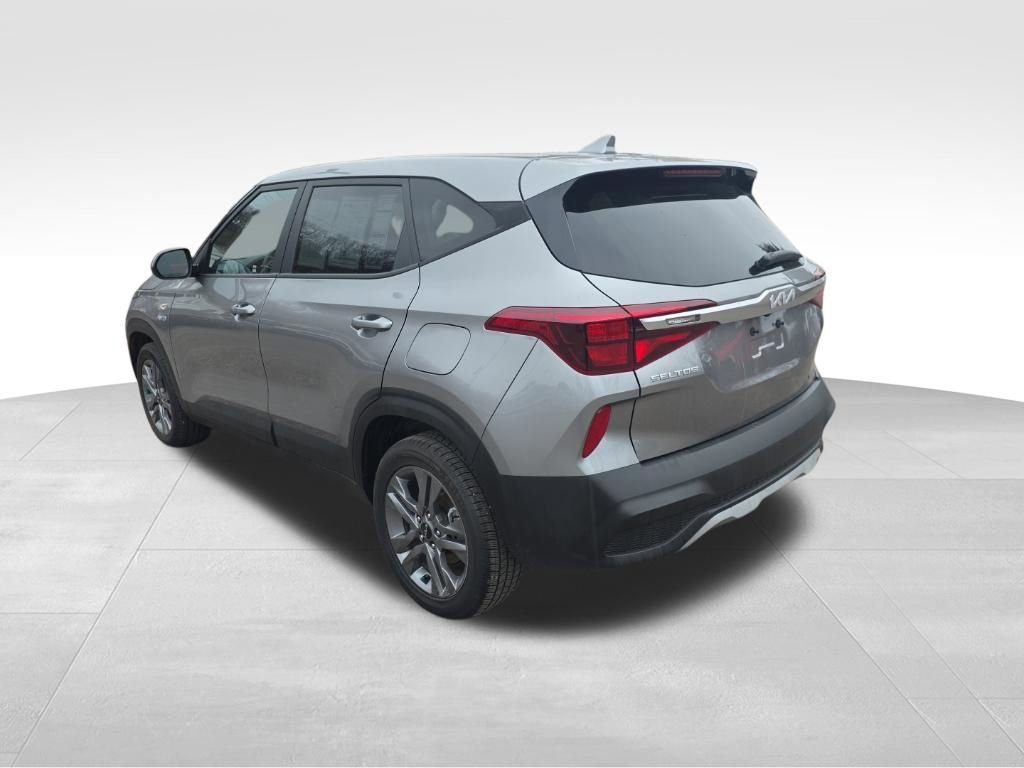 Used 2023 Kia Seltos LX image 8